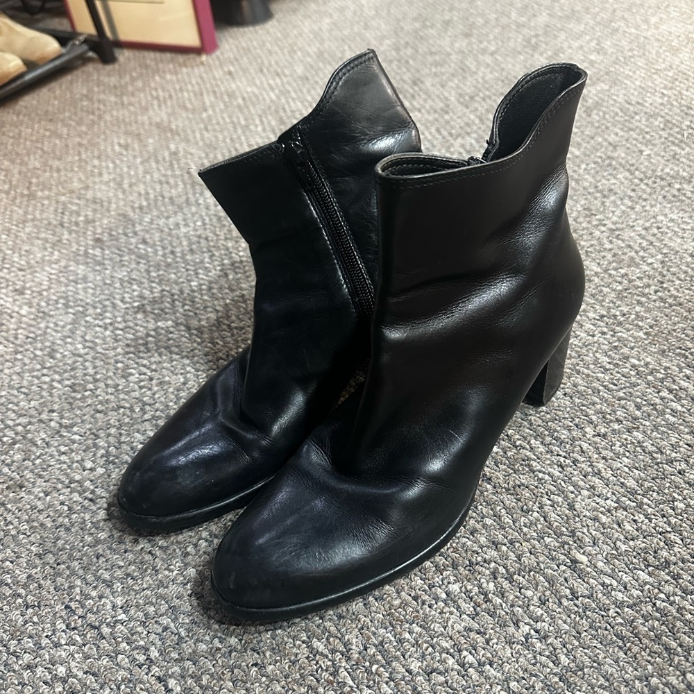 Fatte A Mano Women Black Leather Booties Size 37/US 6.5 made in Italy